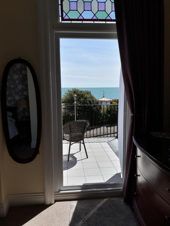 Breakers Bed And Breakfast Eastbourne Exterior photo