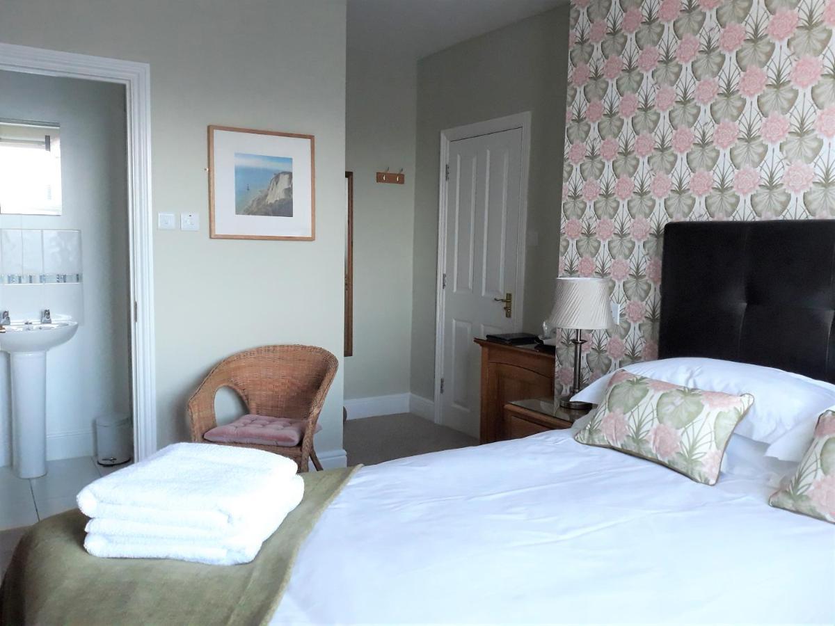 Breakers Bed And Breakfast Eastbourne Exterior photo